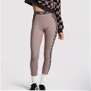 Victoria's Secret Pink Active Regular Active Soft Ultimate  Legging Size M